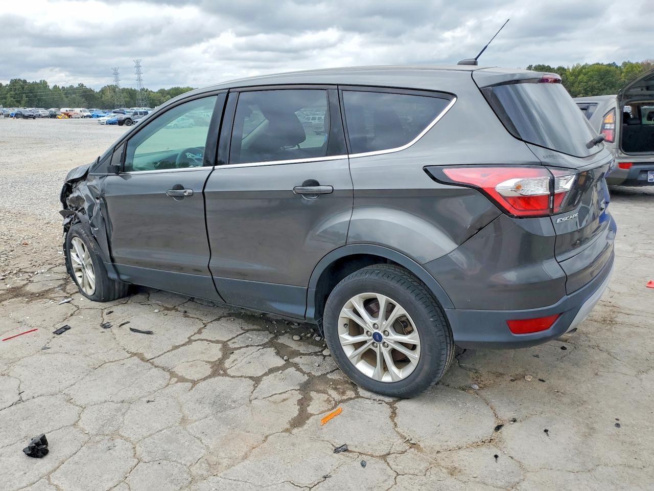2017 Ford Escape Se - Image 2