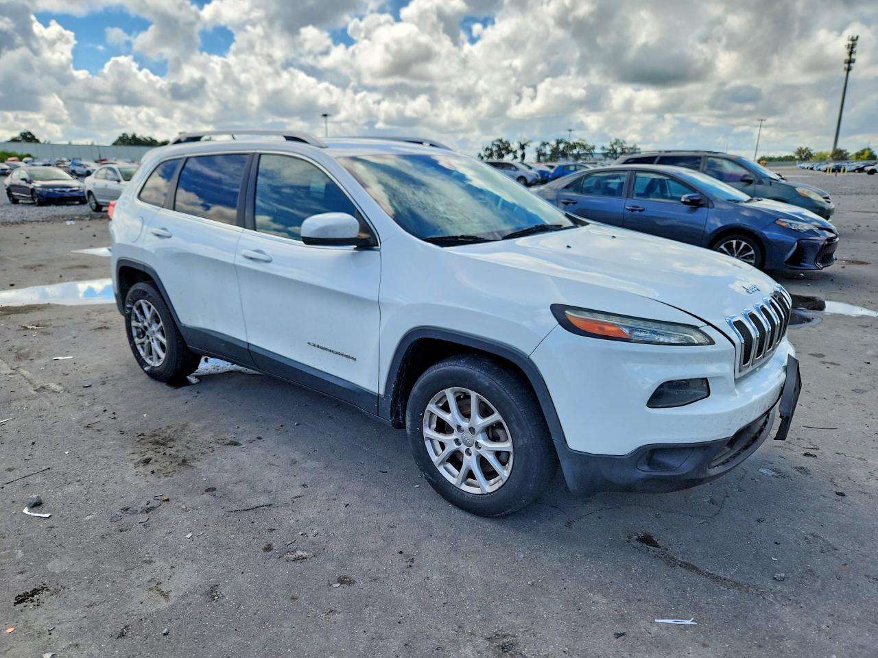 2017 Jeep Cherokee Latitude - Фото 4