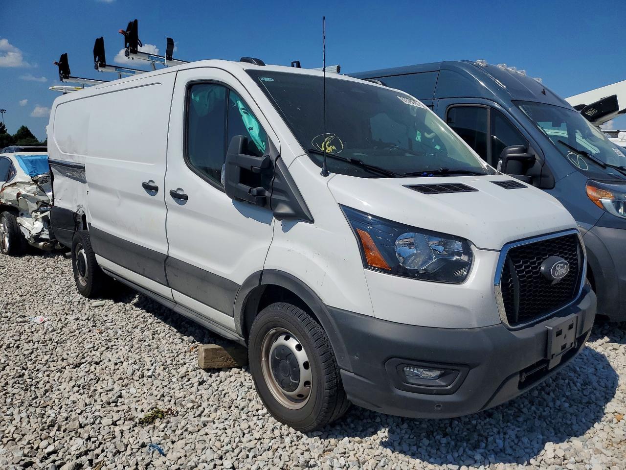 2026 Ford Transit T-250 - Image 4