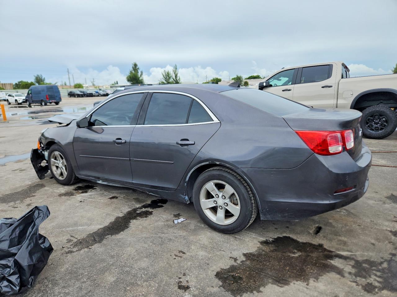 2013 Chevrolet Malibu Ls - Фото 2