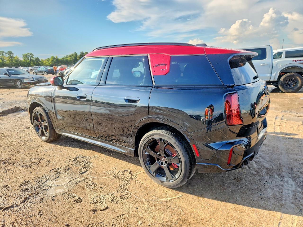 2025 Mini Countryman Jcw All4 - Image 2