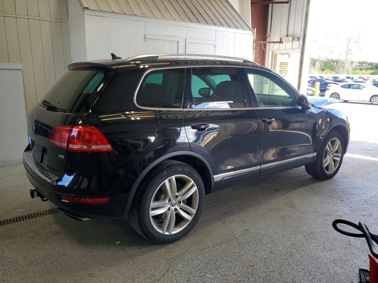 2013 Volkswagen Touareg V6 - Фото 4