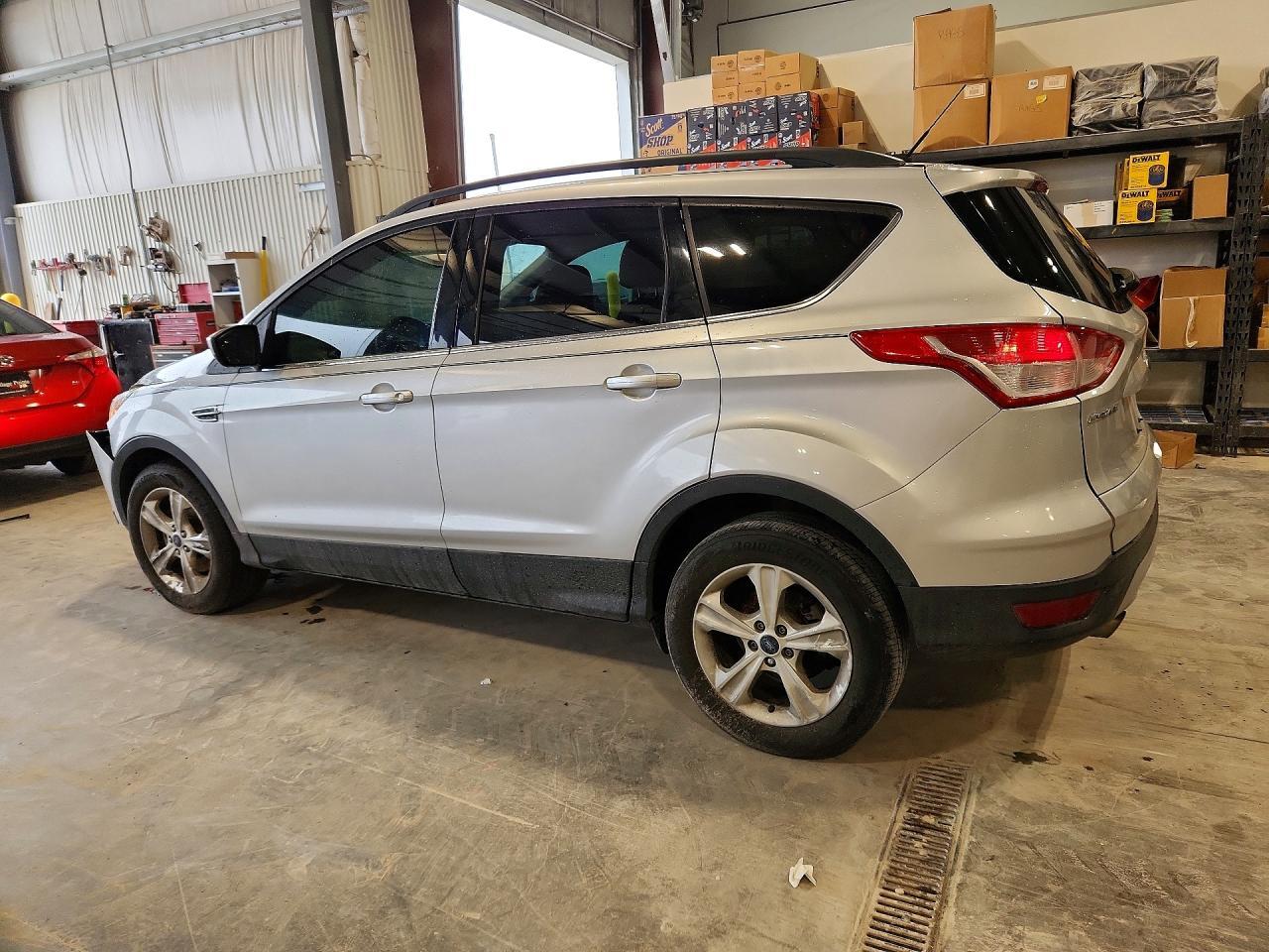 2016 Ford Escape Se - Фото 2