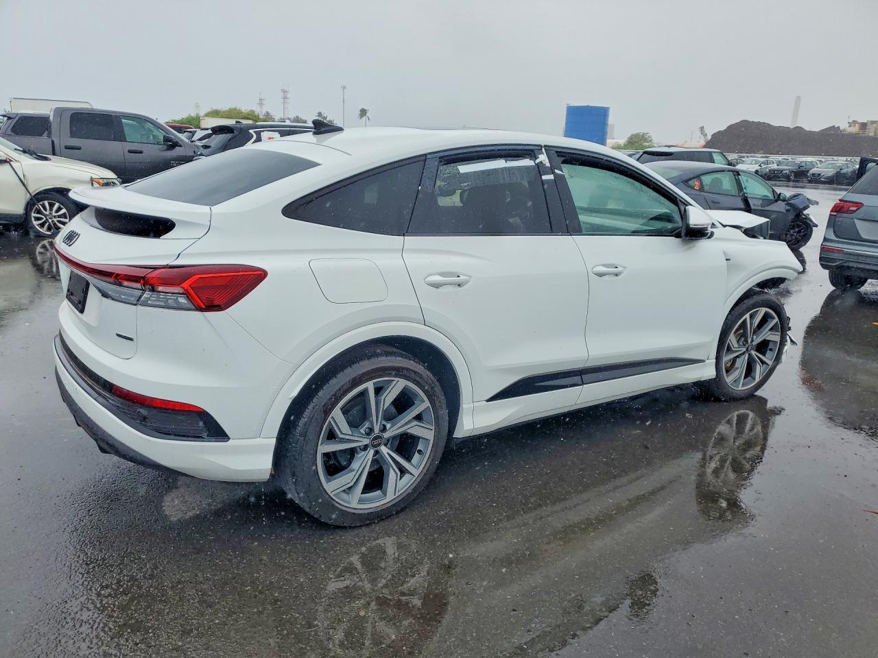 2025 Audi Q4 E-Tron Sportback Premium - Image 3
