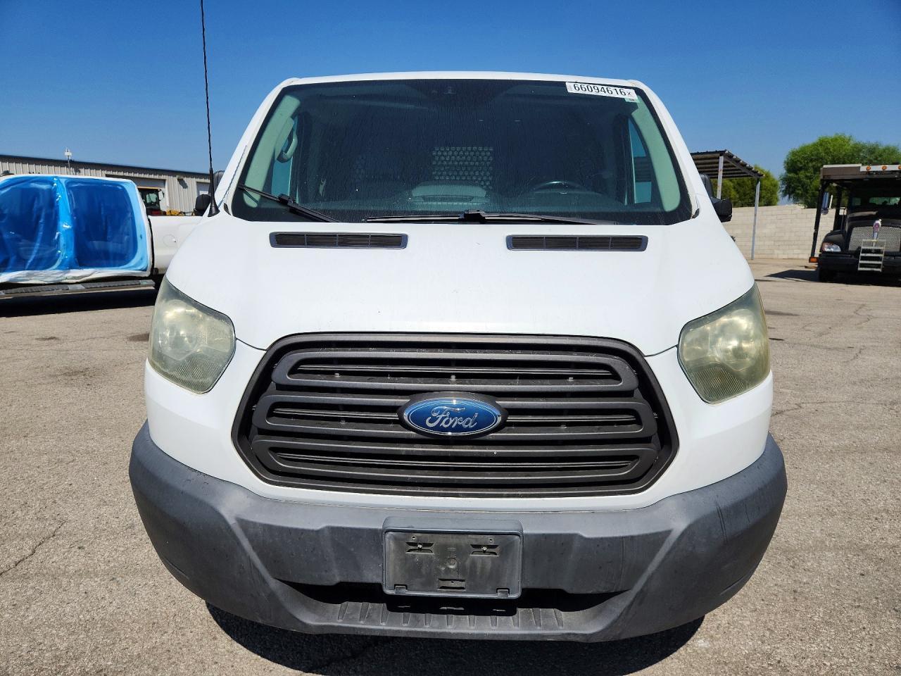 2015 Ford Transit T-150 Delivery Van - Фото 5