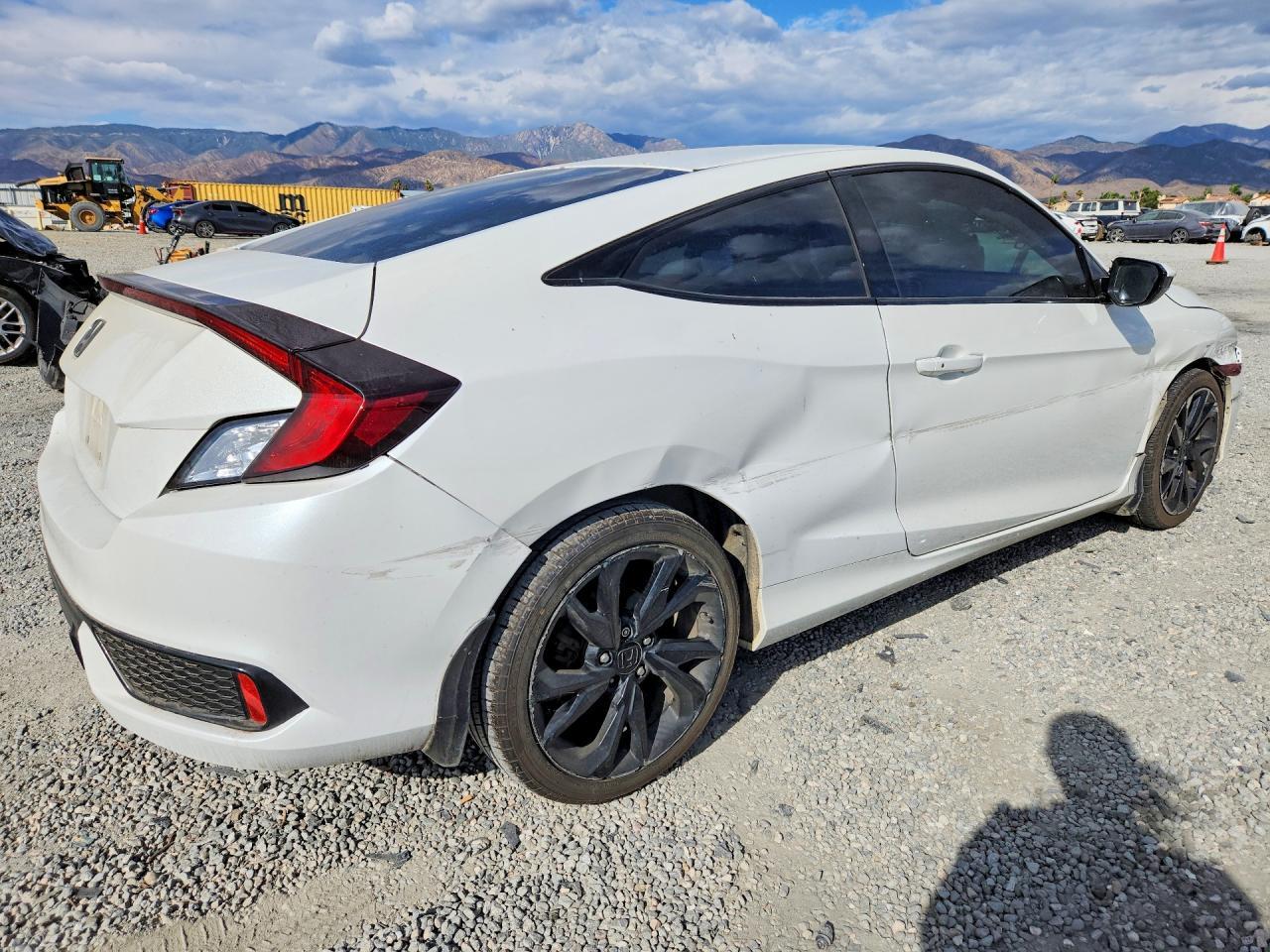 2020 Honda Civic Sport - Фото 3