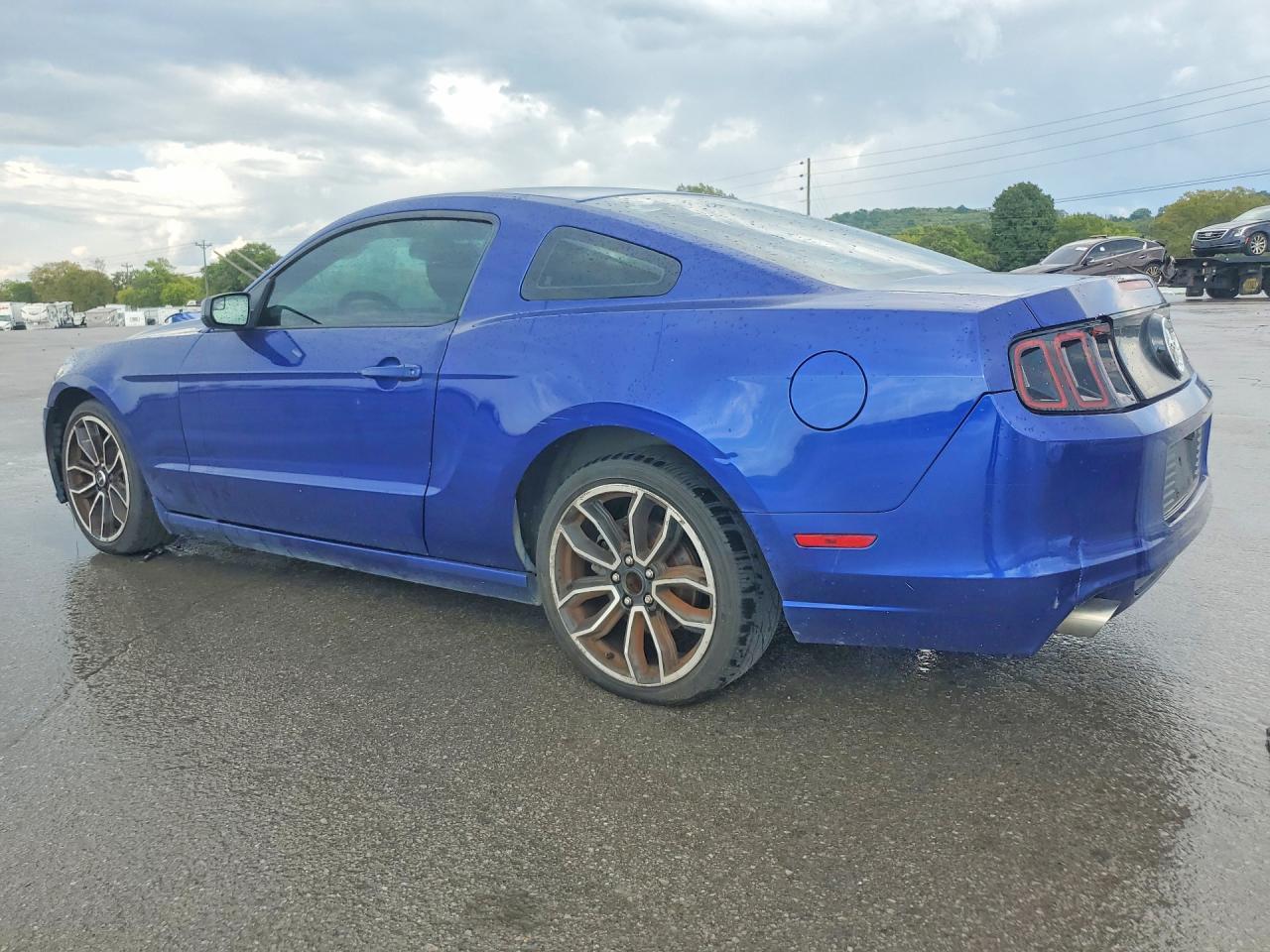 2014 Ford Mustang - Фото 2