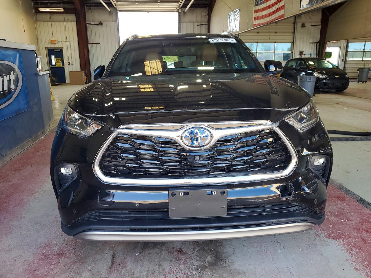 2022 Toyota Highlander Hybrid Platinum - Фото 5
