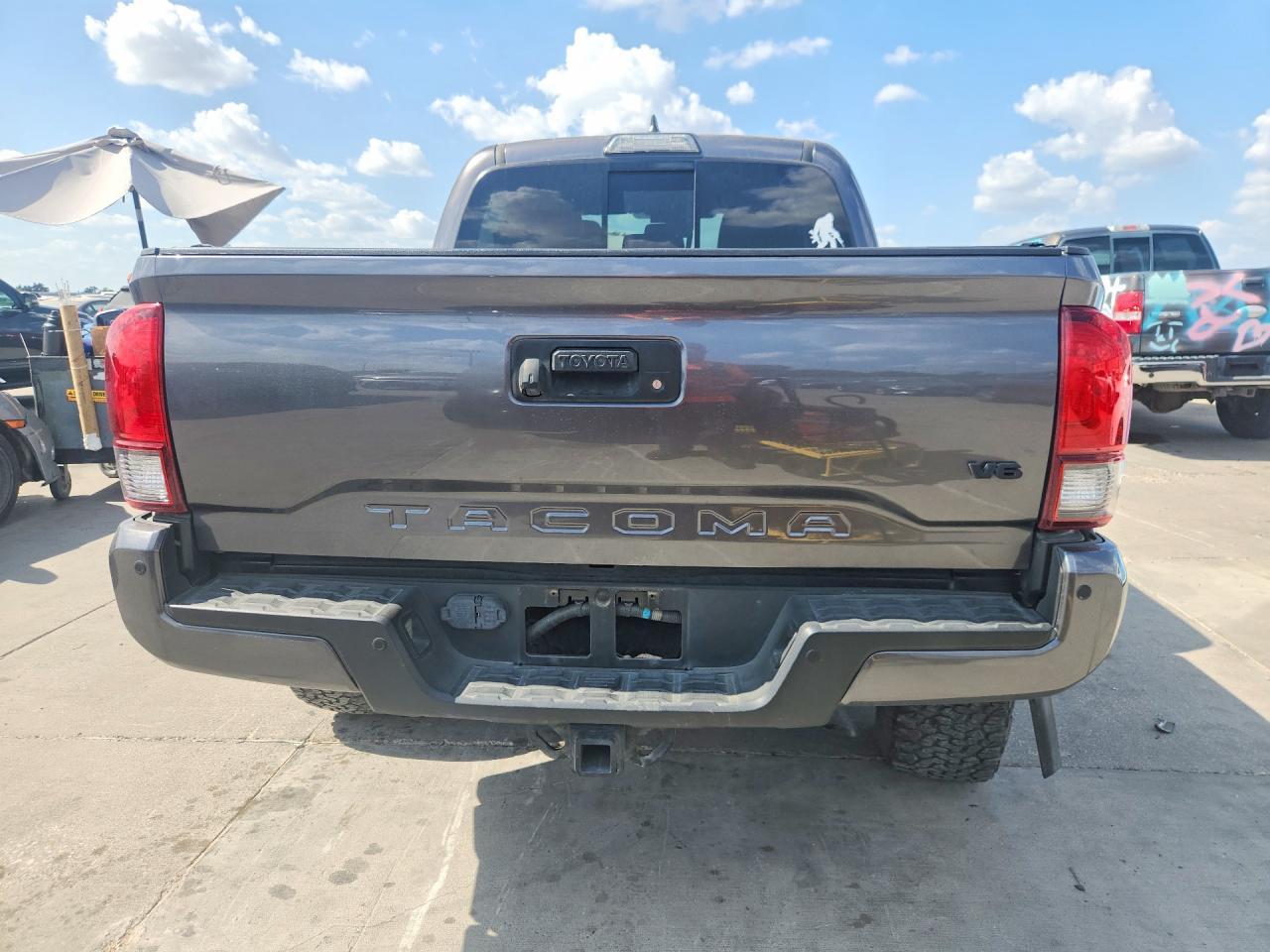2018 Toyota Tacoma Trd Sport - Image 6
