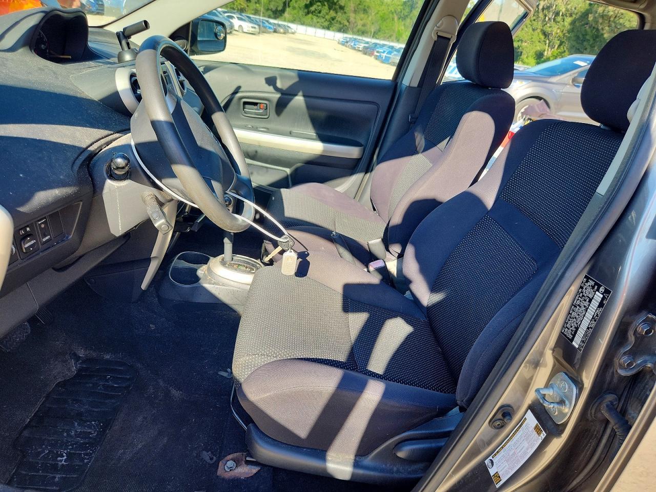 2005 Scion Xa Base - Фото 7