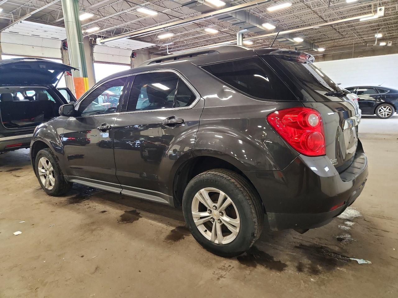 2015 Chevrolet Equinox Lt - Image 2