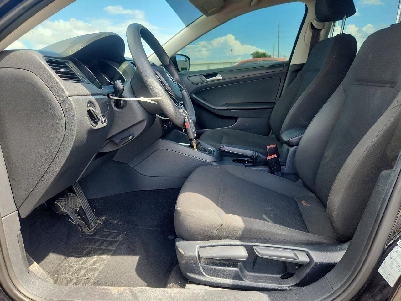 2016 Volkswagen Jetta S - Фото 7