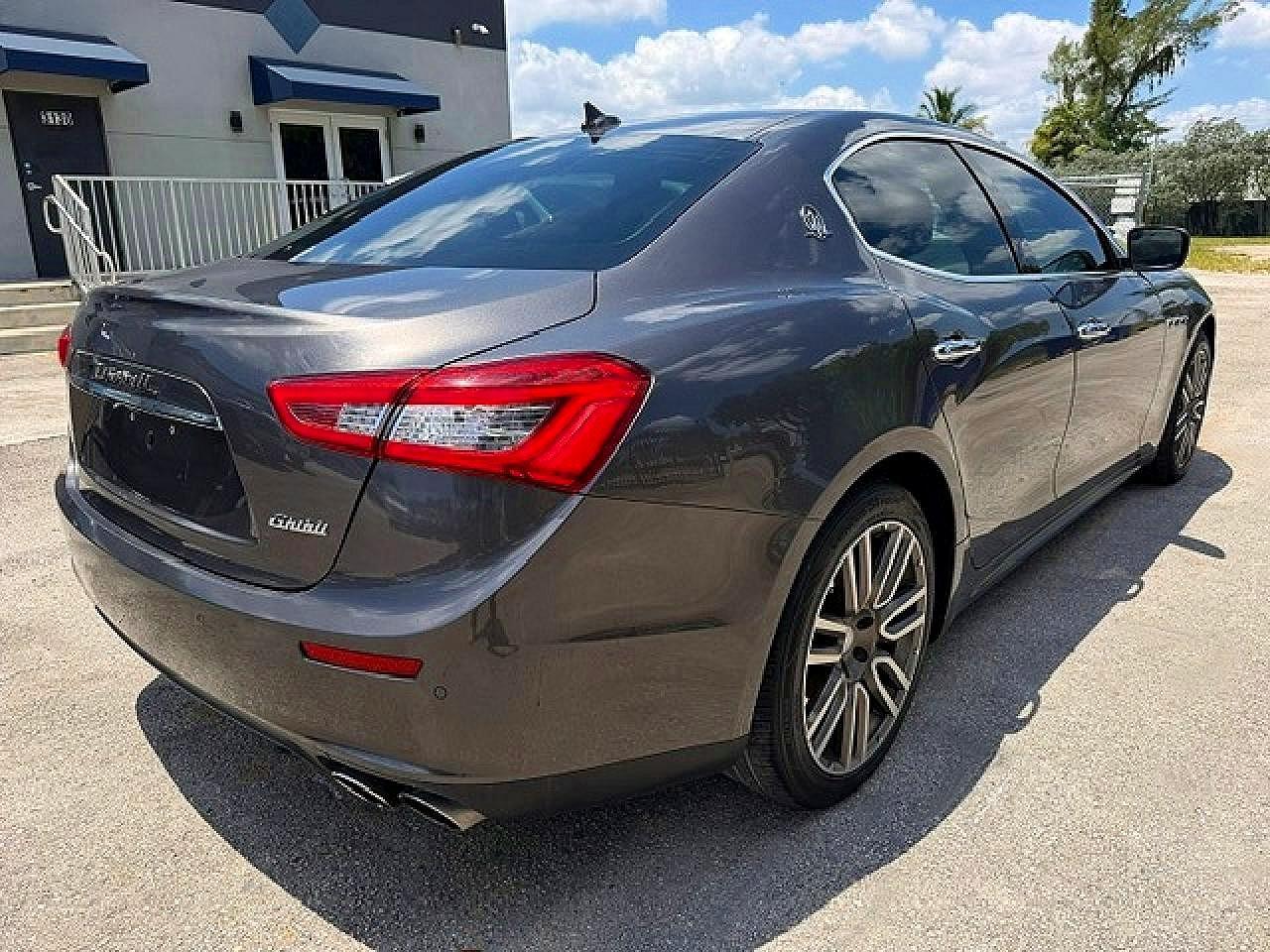 2015 Maserati Ghibli - Image 3
