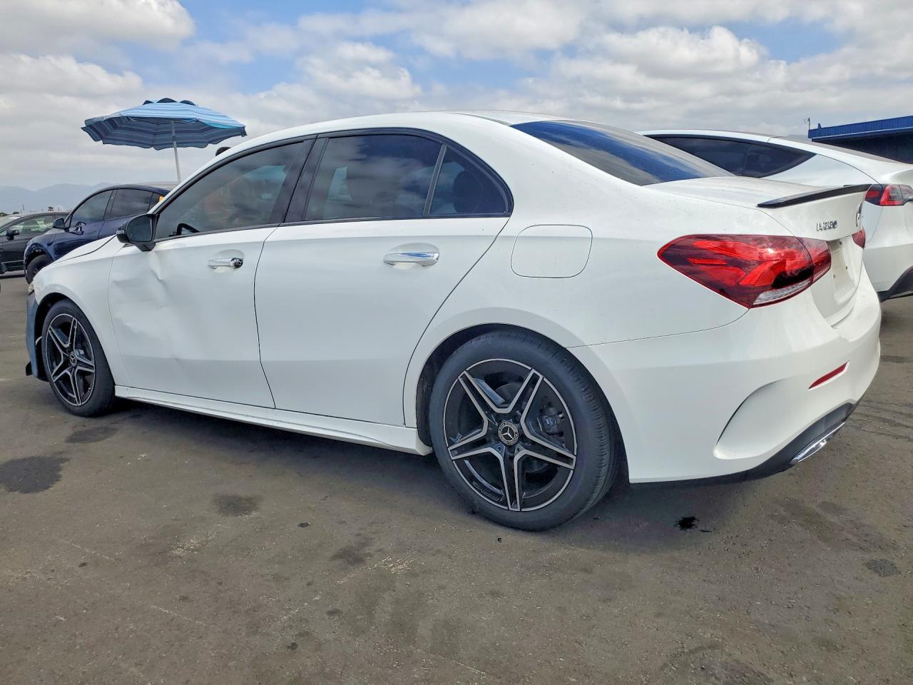 2021 Mercedes-Benz A 220 4Matic - Фото 2