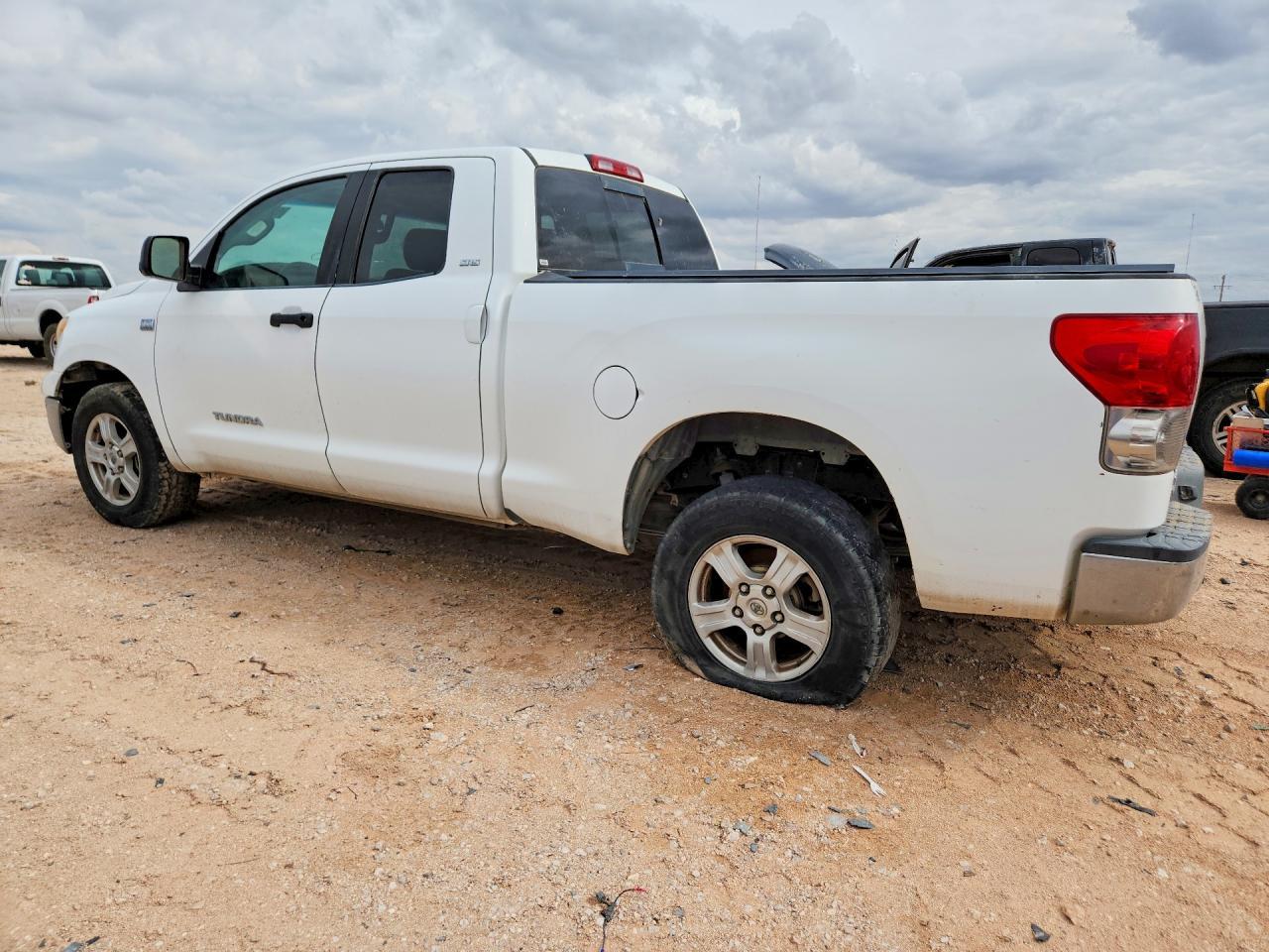 2007 Toyota Tundra Sr5 - Image 2