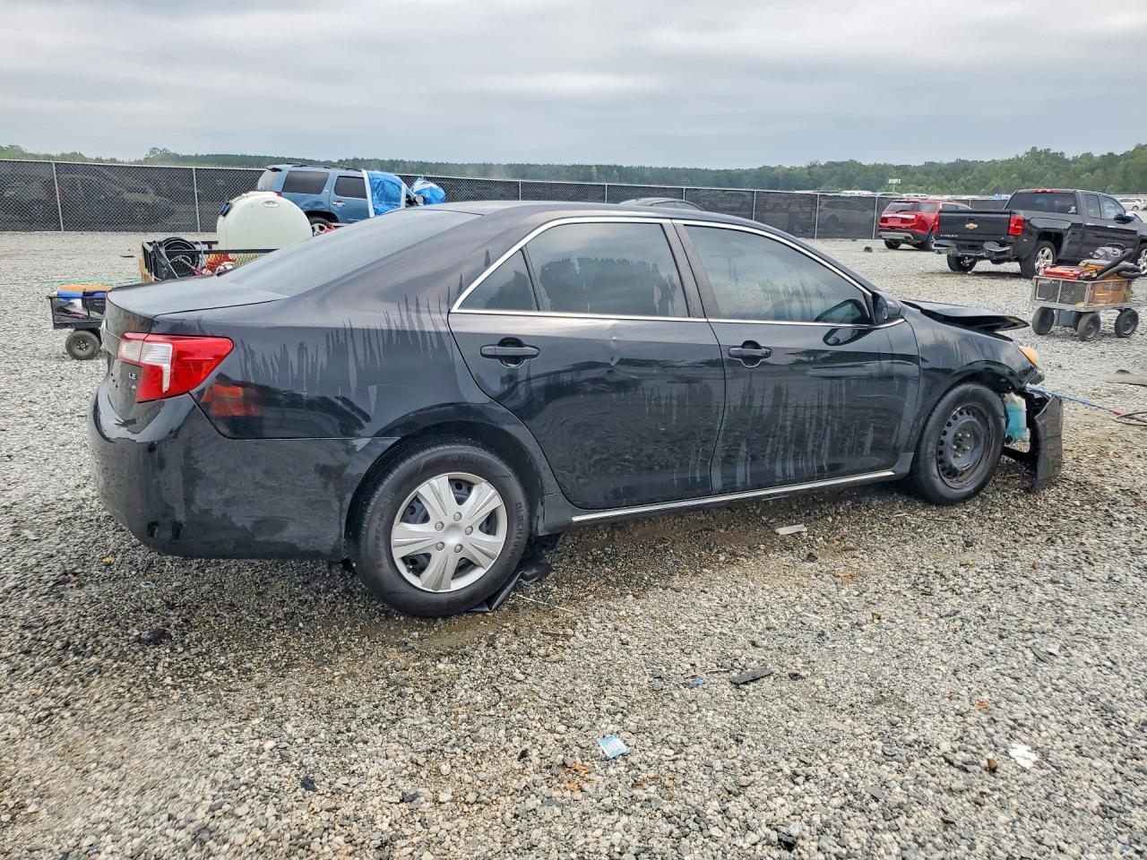 2014 Toyota Camry Le - Фото 3