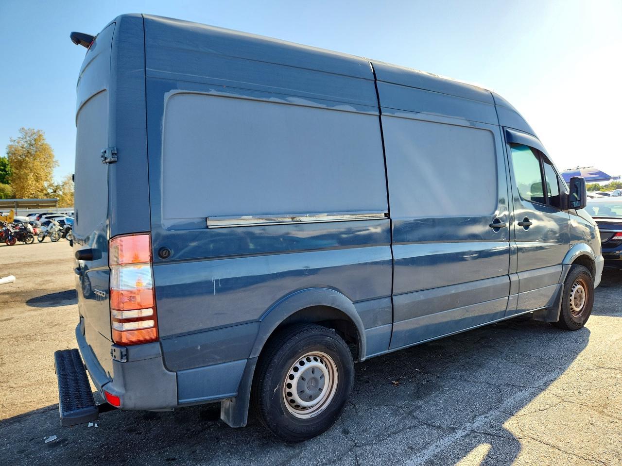 2018 Mercedes-Benz Sprinter Delivery Van - Фото 3