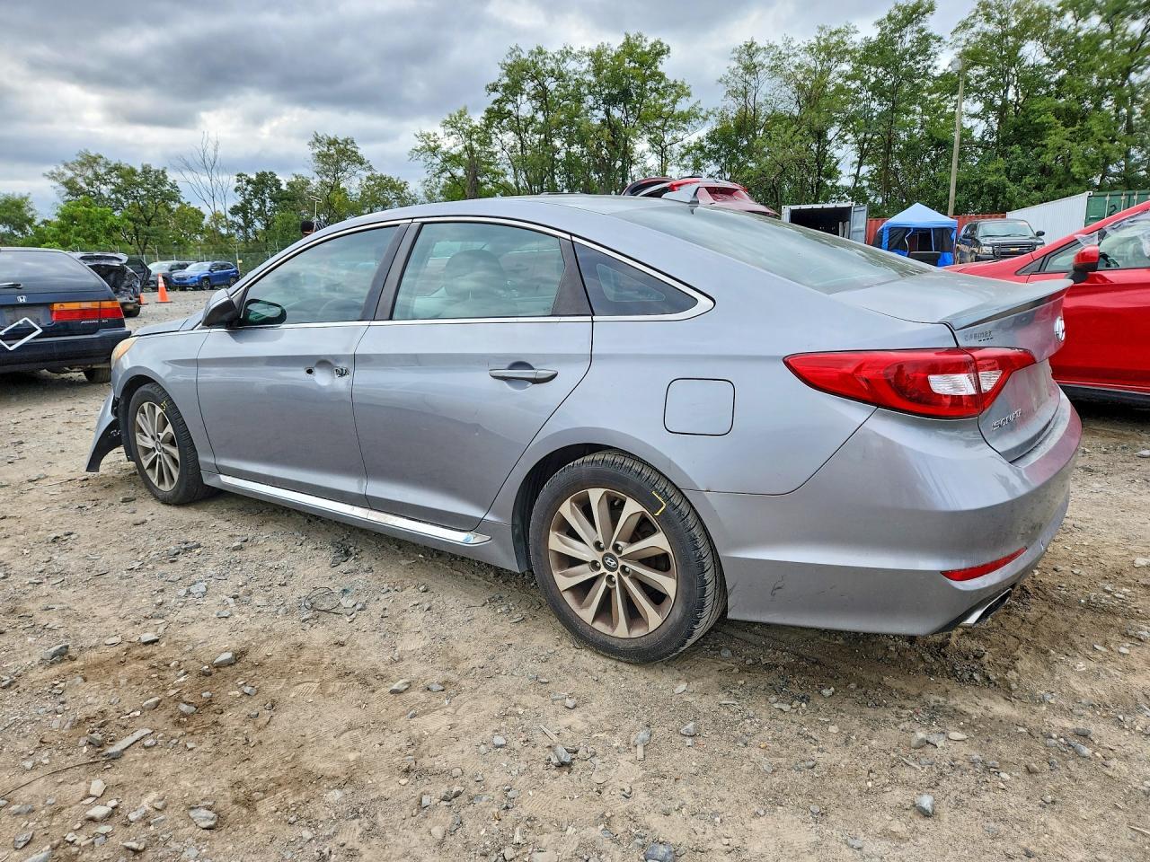 2017 Hyundai Sonata Sport - Фото 2