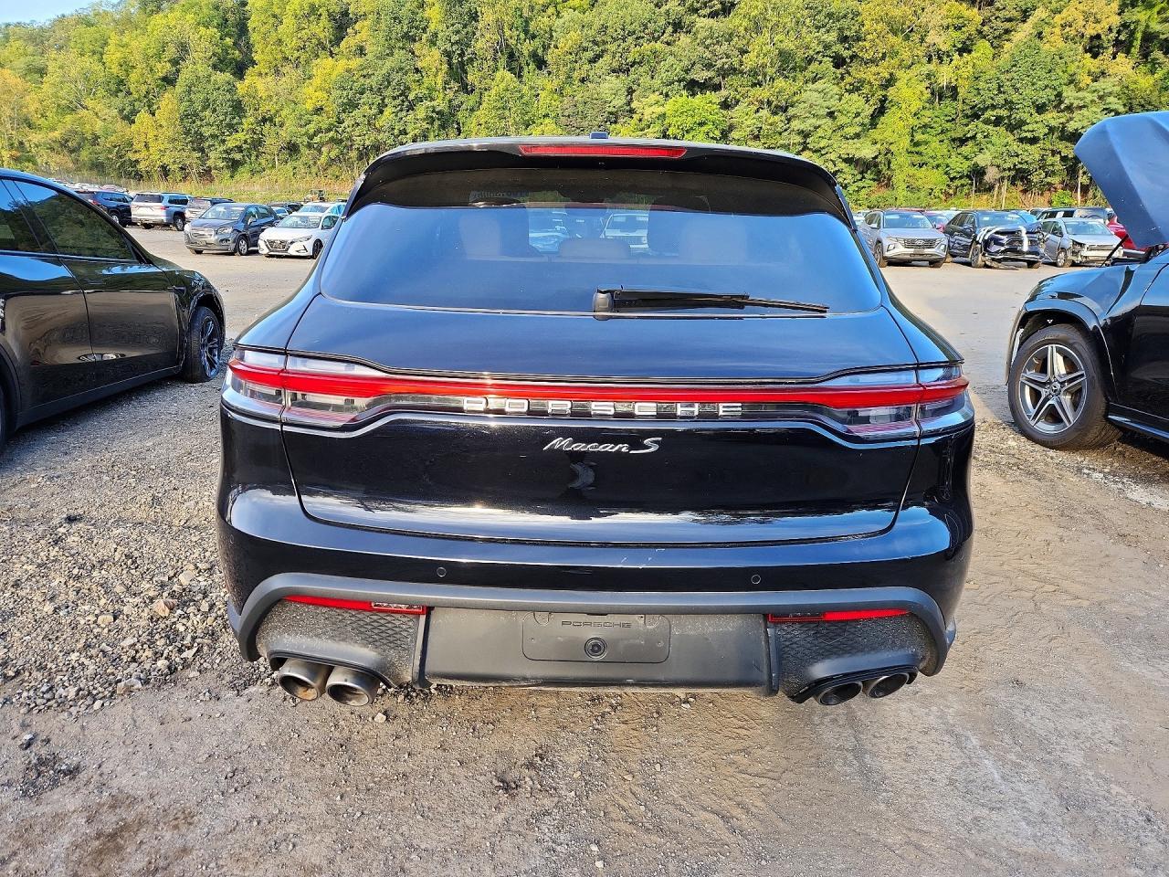 2025 Porsche Macan S - Image 6