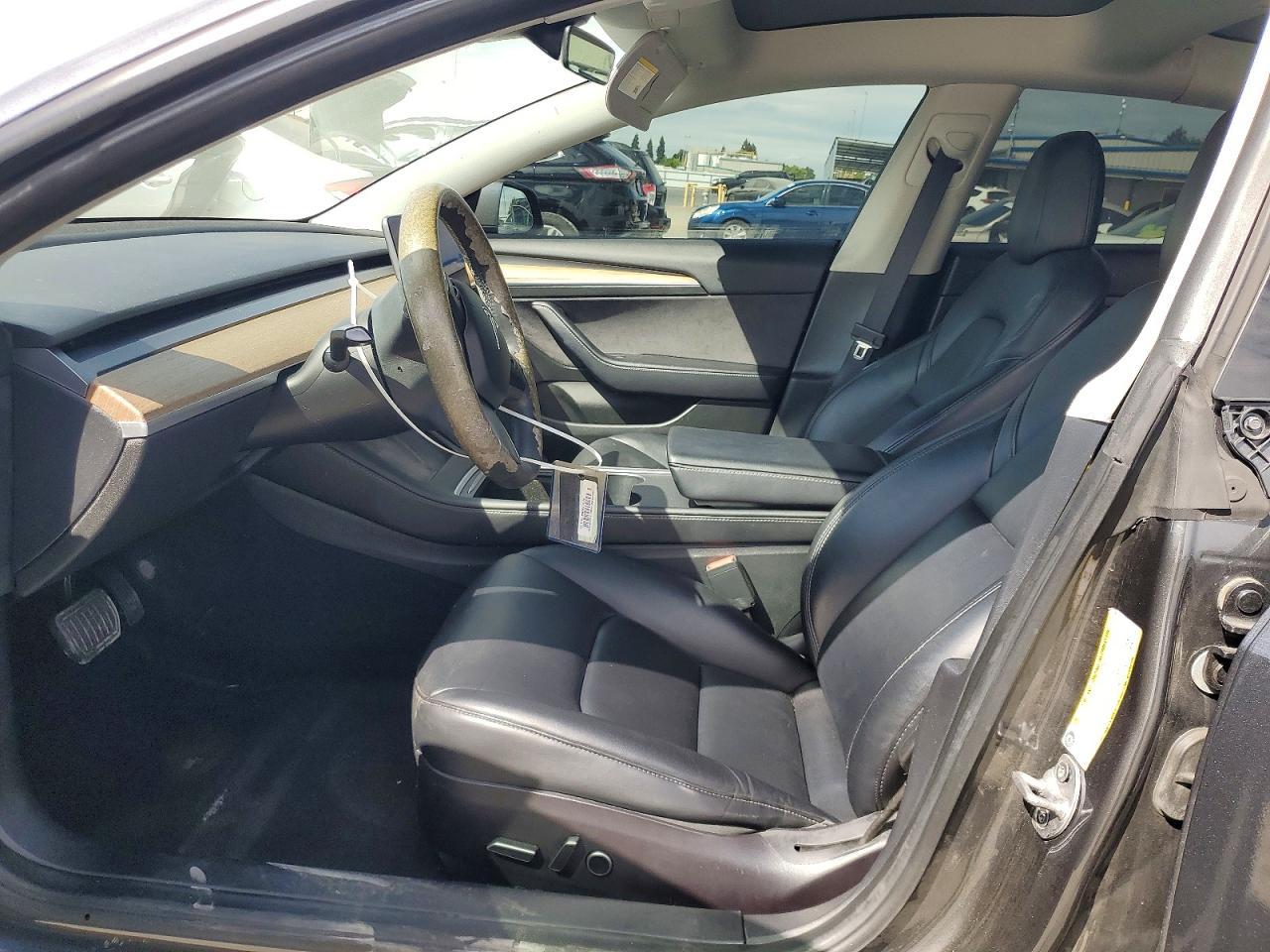 2022 Tesla Model 3 - Image 7
