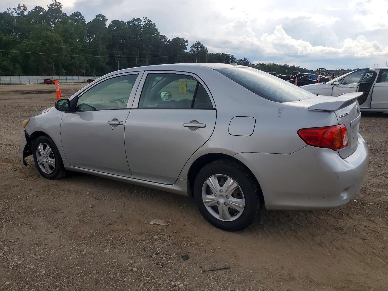 2009 Toyota Corolla Base - Фото 2