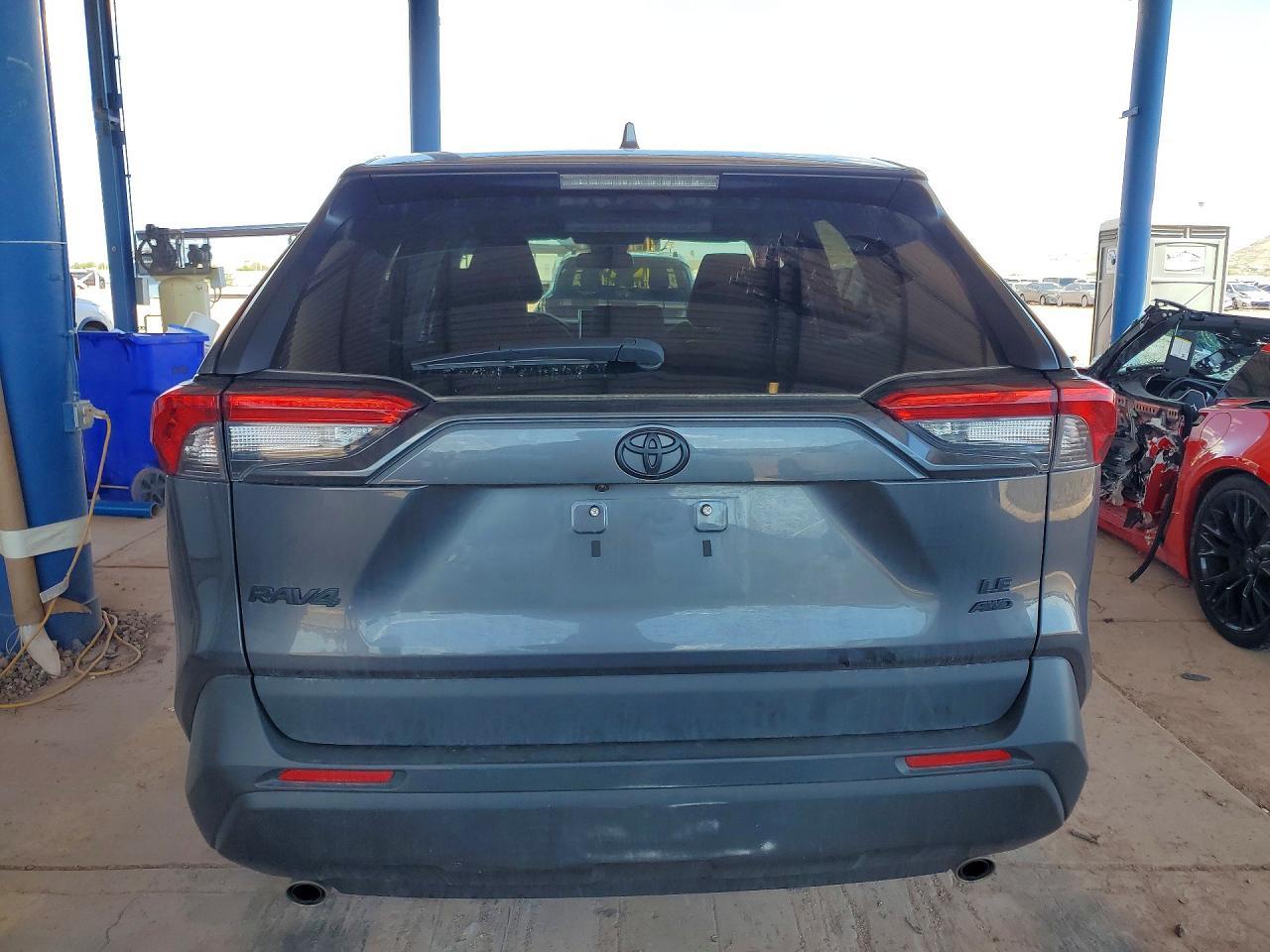 2025 Toyota Rav4 Le - Фото 6