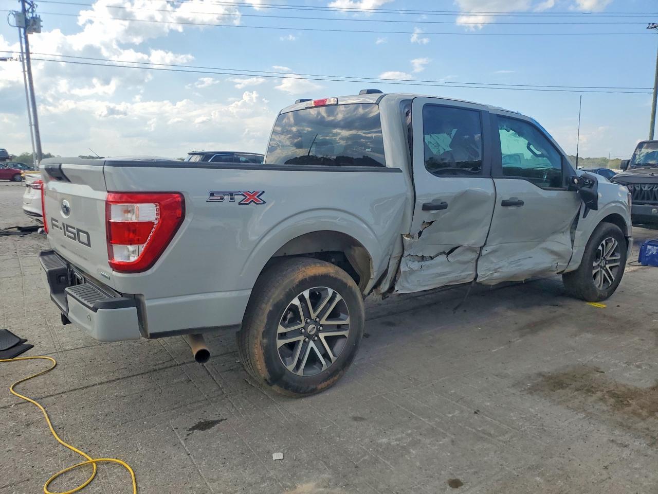 2023 Ford F150 Supercrew - Image 3