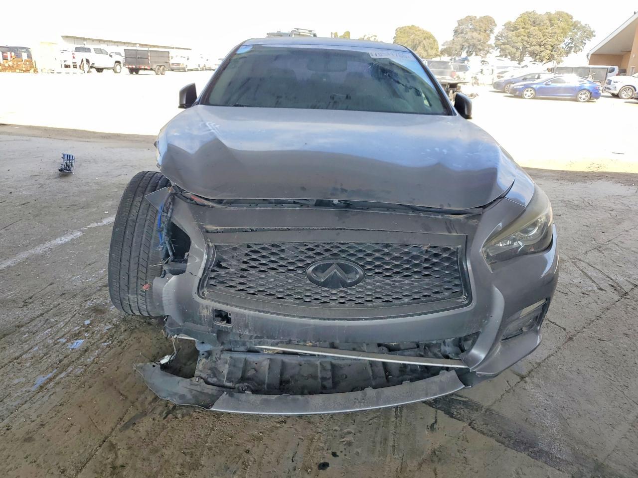 2016 Infiniti Q50 3.0T Premium - Фото 5
