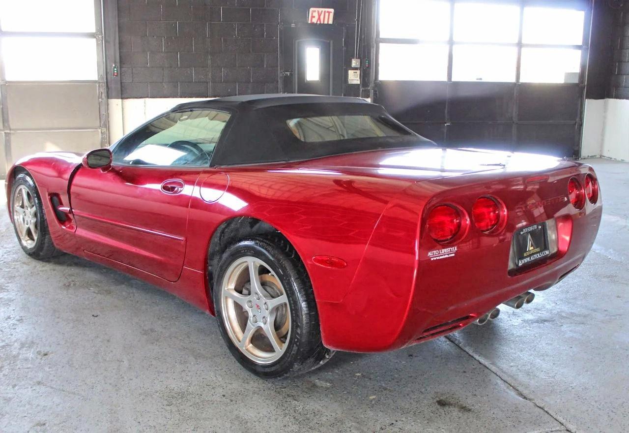 2002 Chevrolet Corvette - Фото 4