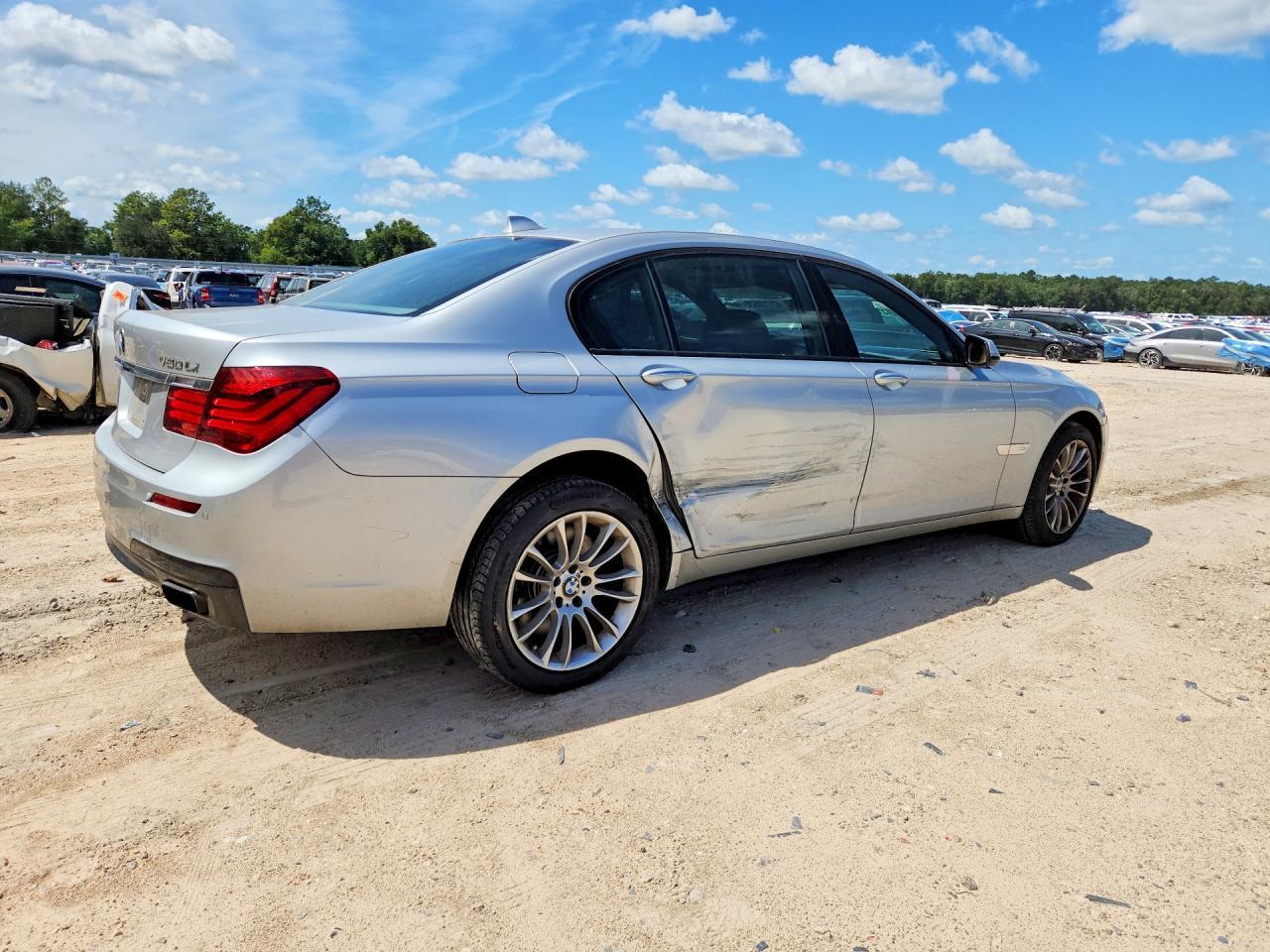 2014 BMW 750 Lxi - Фото 3
