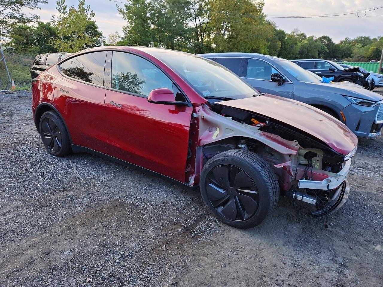 2026 Tesla Model Y - Image 4