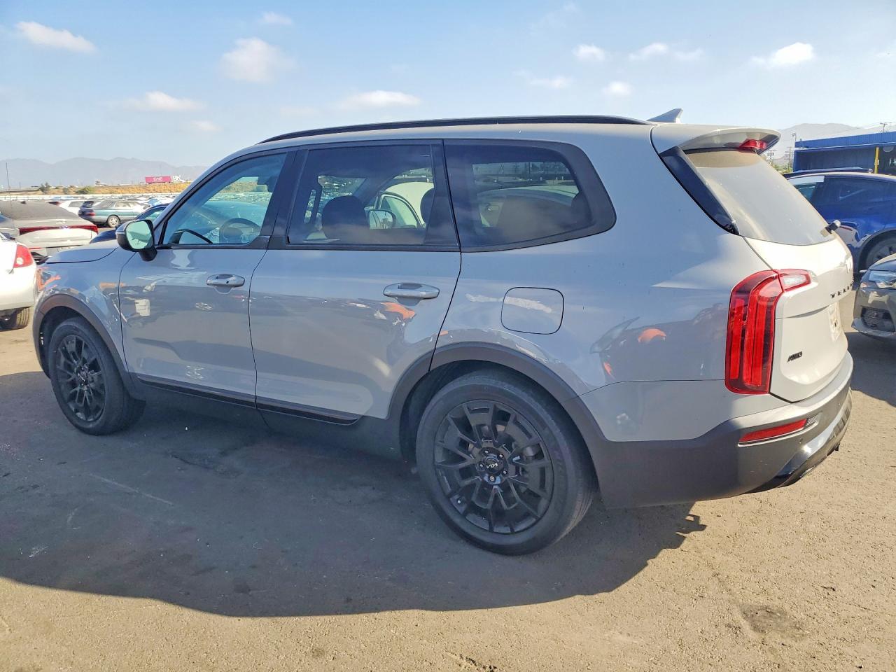 2022 Kia Telluride Ex - Image 2
