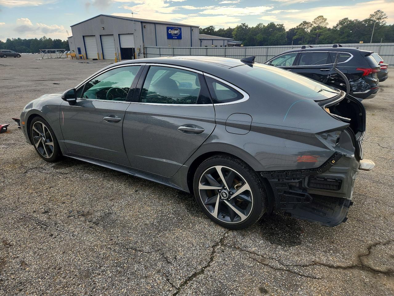 2022 Hyundai Sonata Sel Plus - Image 2