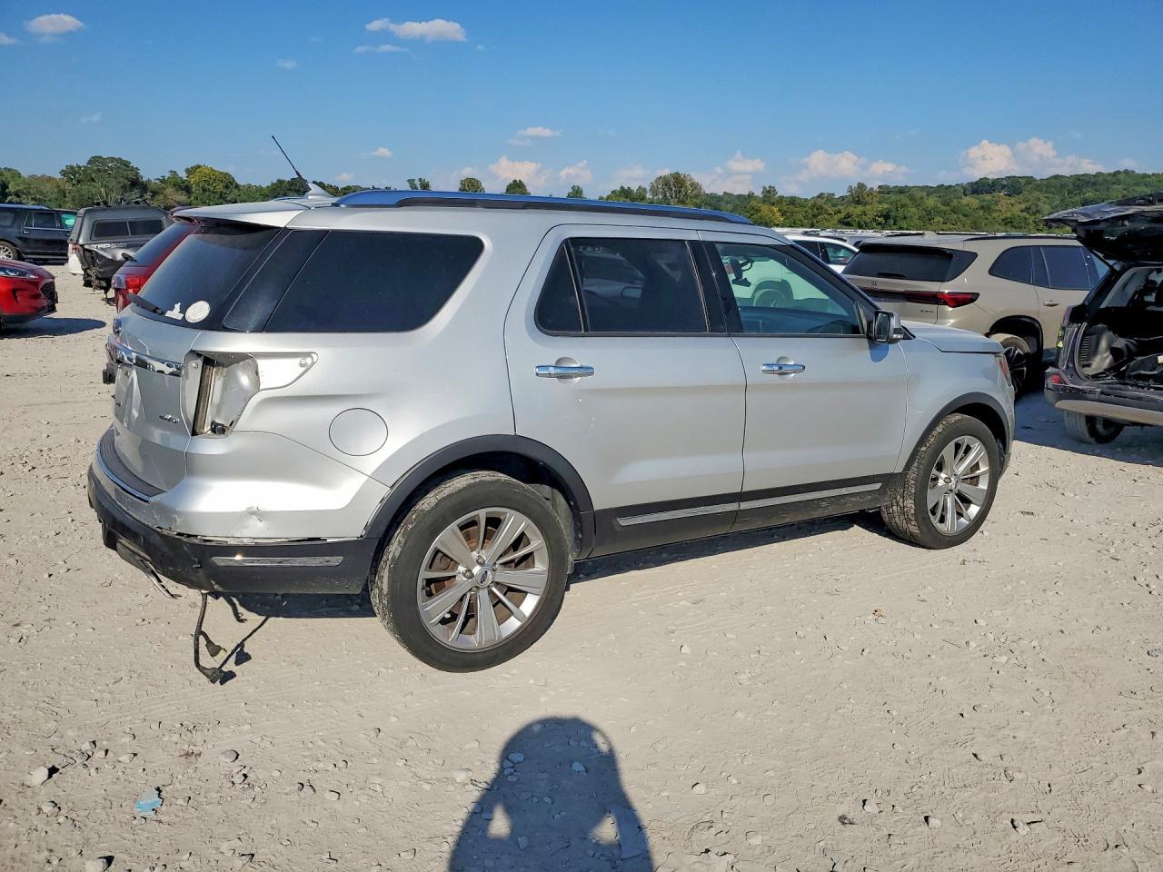 2019 Ford Explorer Limited - Image 3