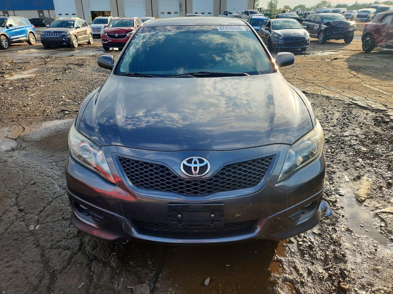 2011 Toyota Camry Se - Фото 5