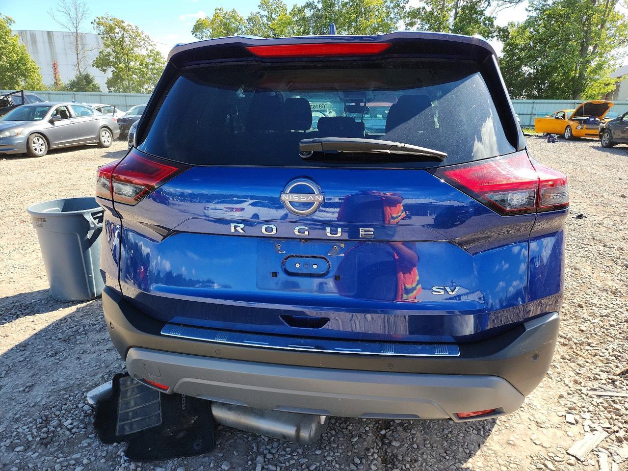 2023 Nissan Rogue Sv - Image 6