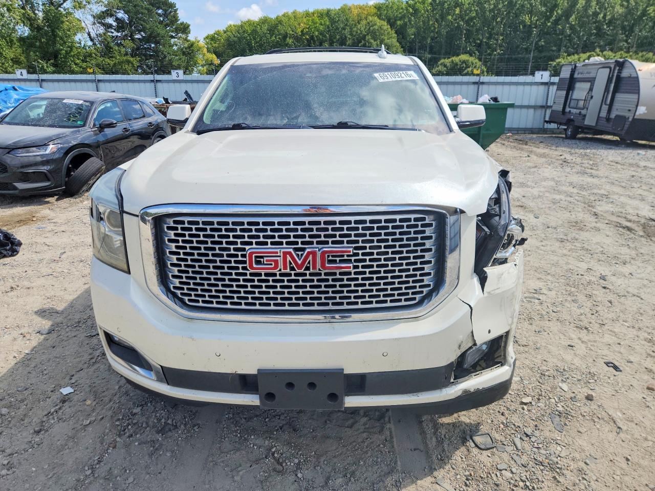 2015 GMC Yukon Denali - Фото 5