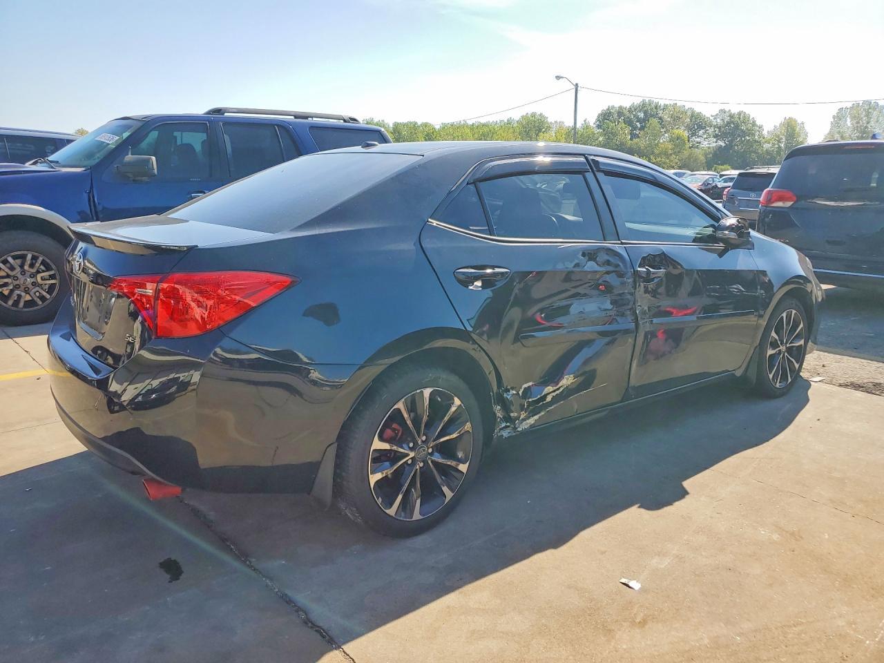 2018 Toyota Corolla Se - Фото 3