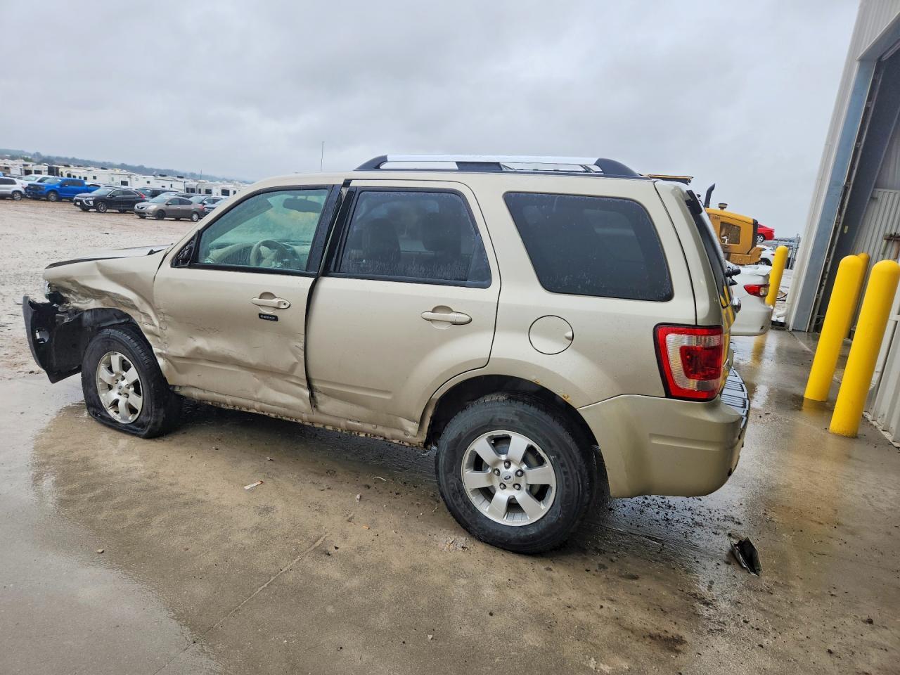 2012 Ford Escape Limited - Image 2