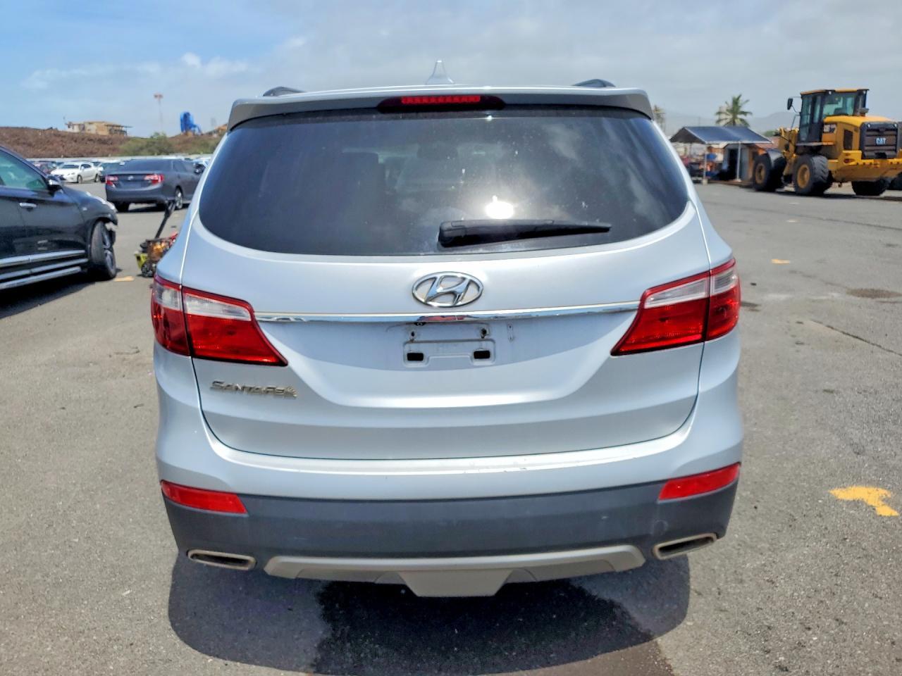 2015 Hyundai Santa Fe Gls - Image 6