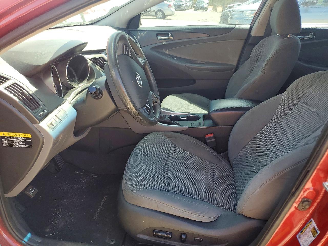 2014 Hyundai Sonata Gls - Image 7