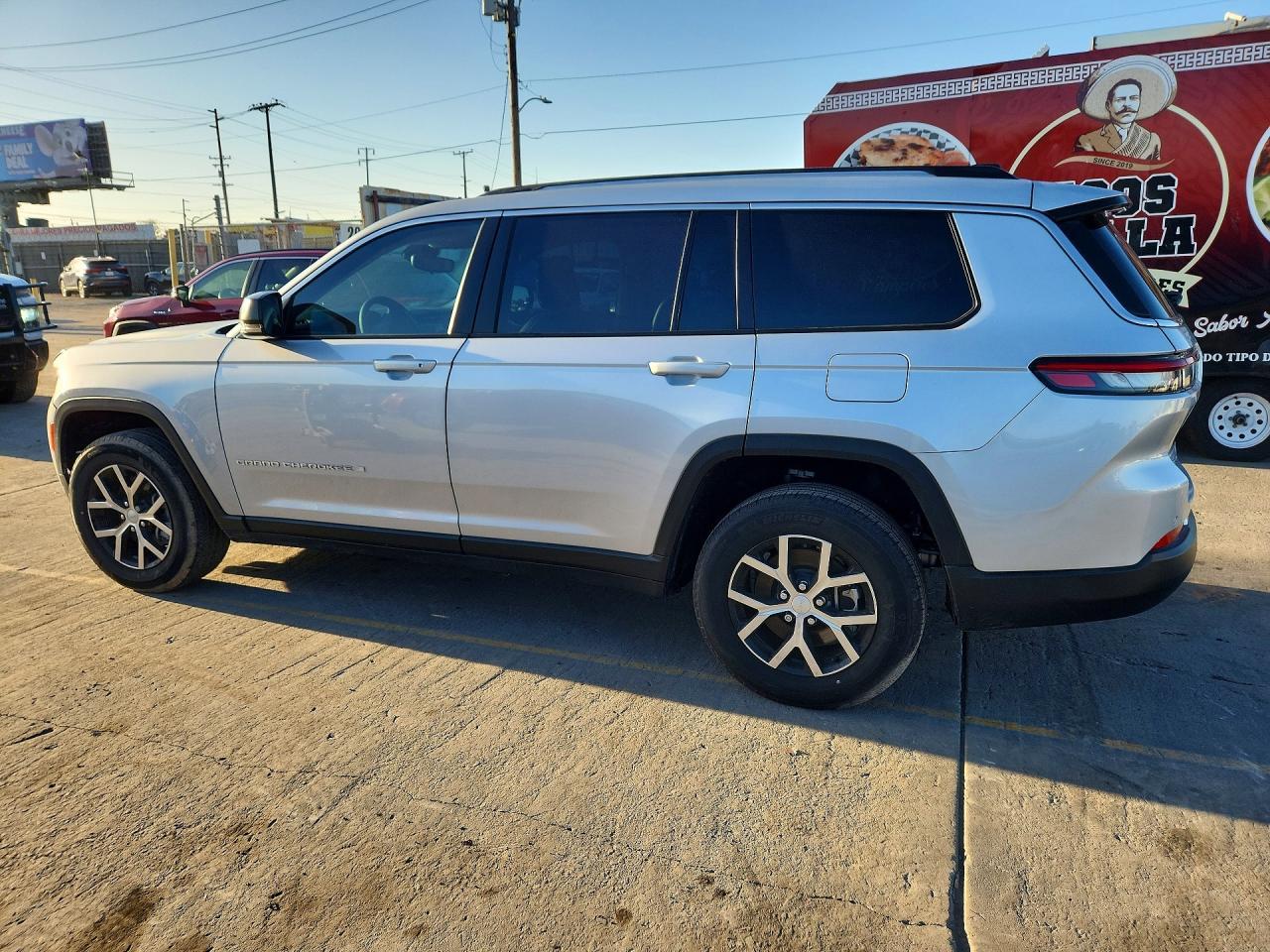 2024 Jeep Grand Cherokee L Limited - Image 2