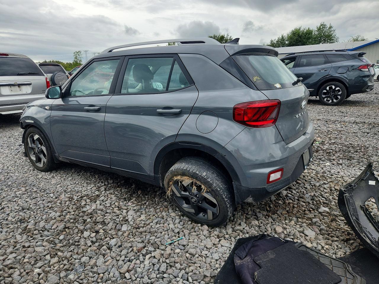 2021 Hyundai Venue Sel - Фото 2