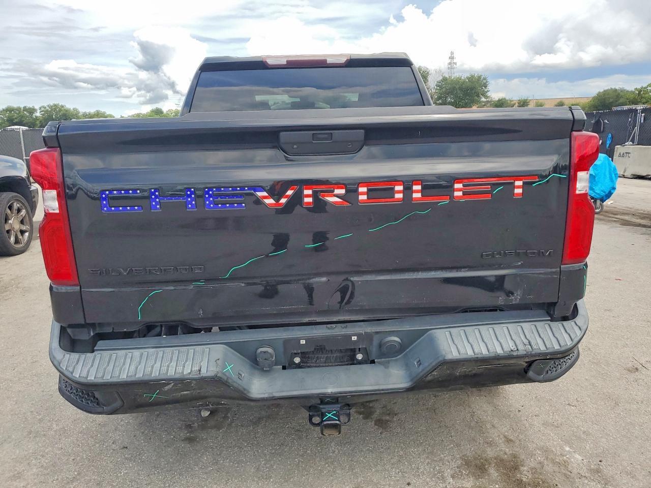 2020 Chevrolet Silverado C1500 Custom - Фото 6