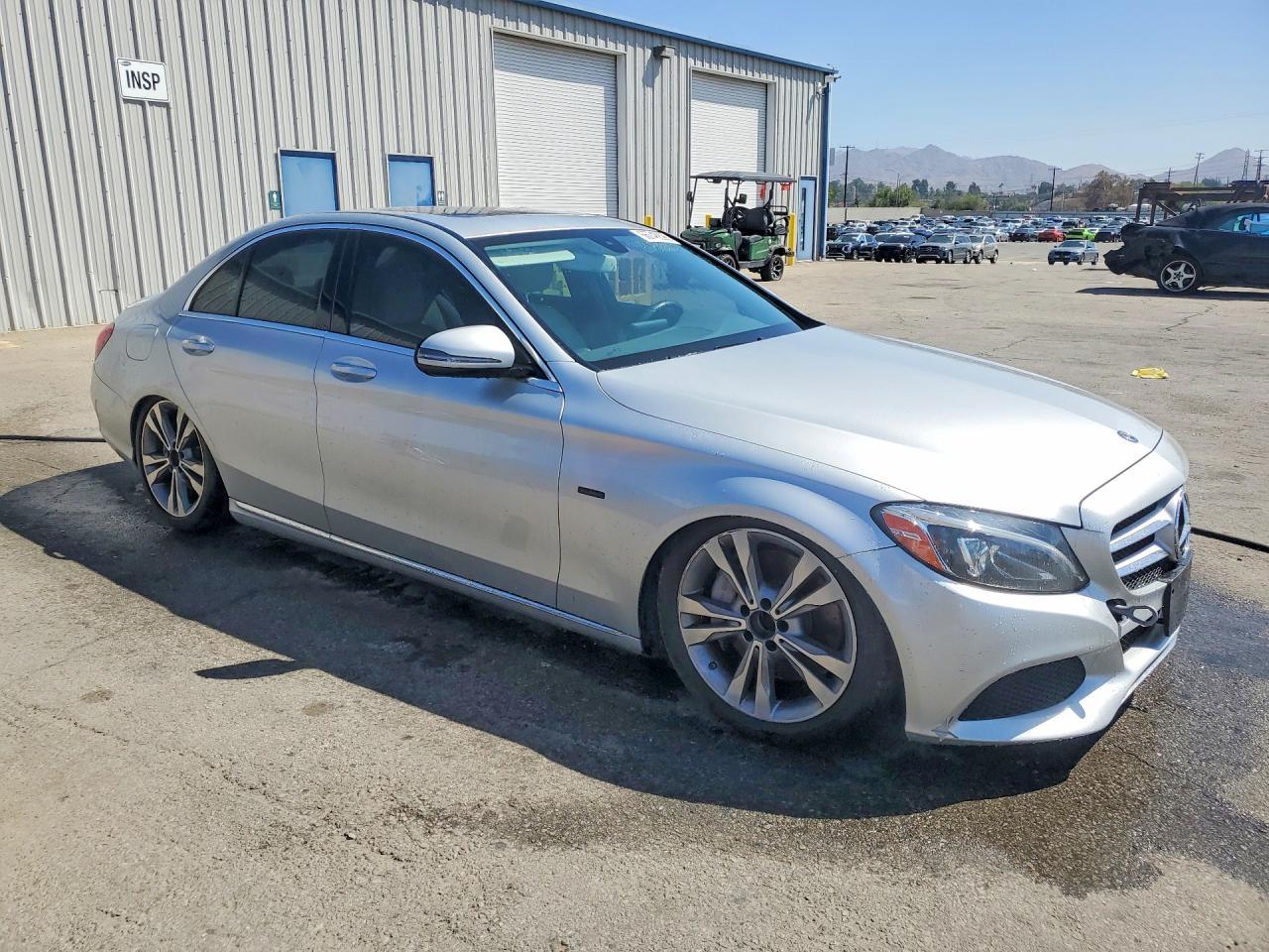 2018 Mercedes-Benz C 350E - Фото 4