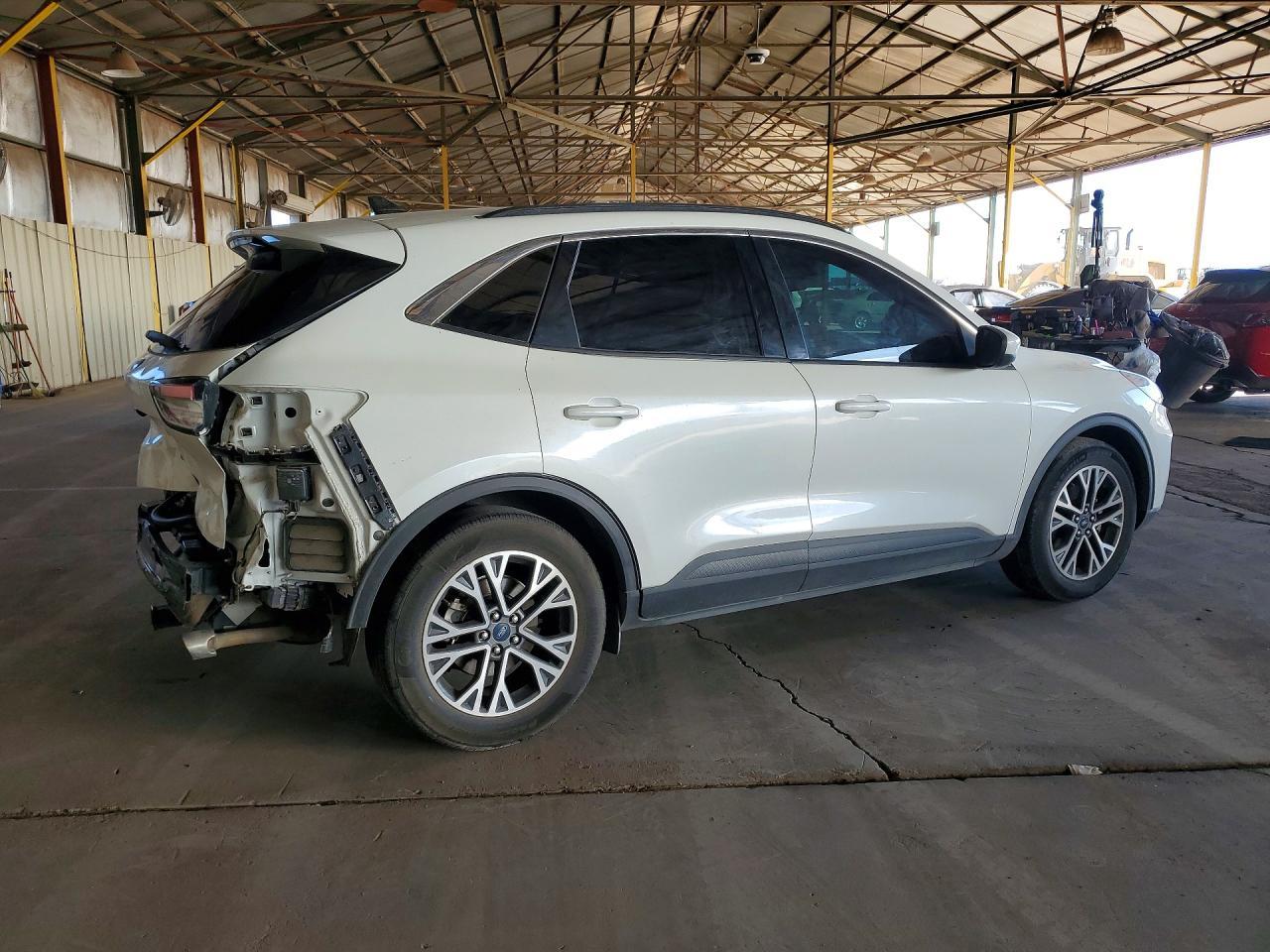 2020 Ford Escape Sel - Image 3