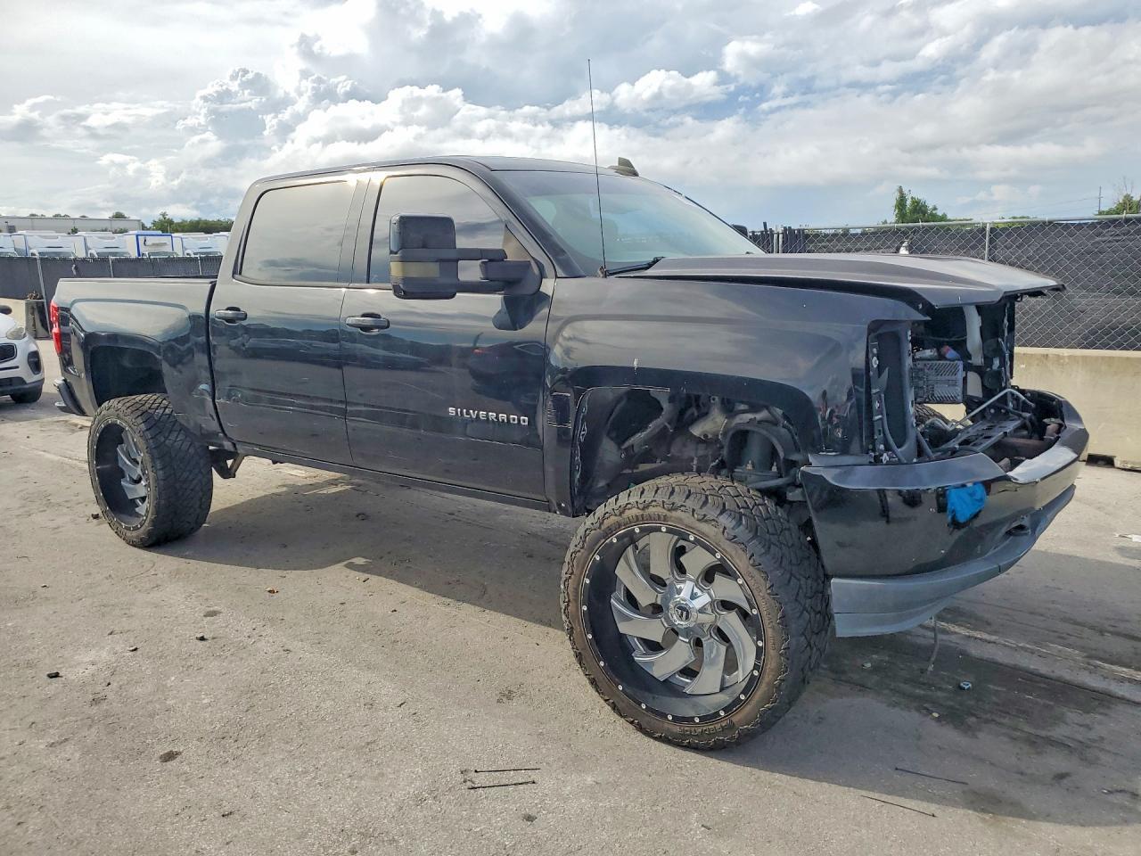 2018 Chevrolet Silverado C1500 Custom - Image 4