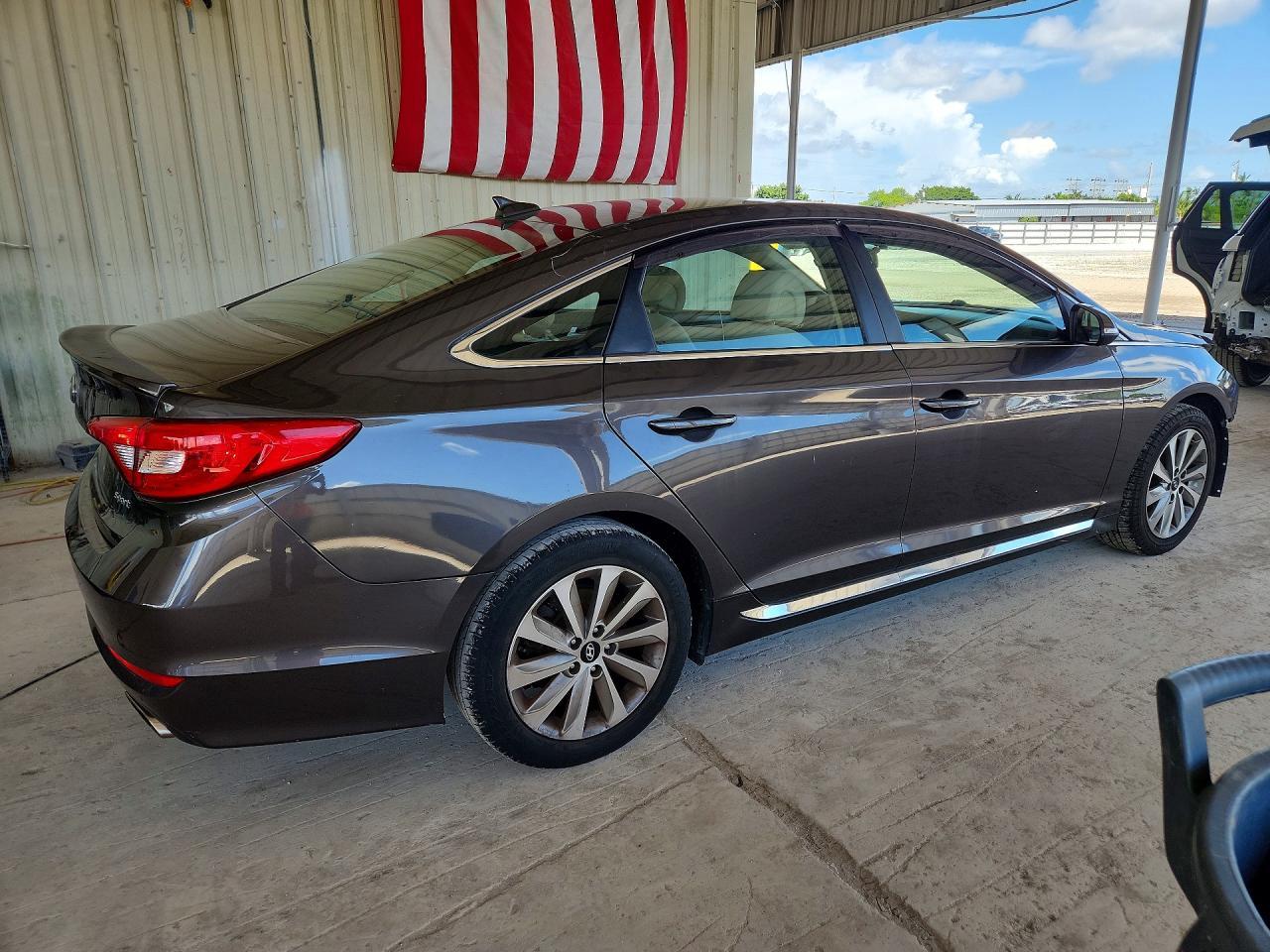 2017 Hyundai Sonata Sport - Фото 3