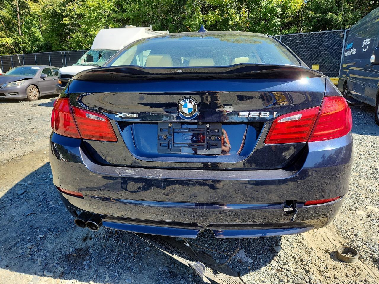 2013 BMW 528 Xi - Image 6