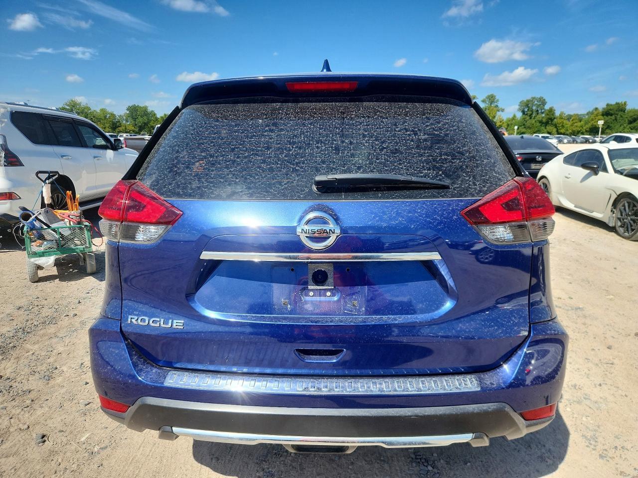 2017 Nissan Rogue S - Фото 6
